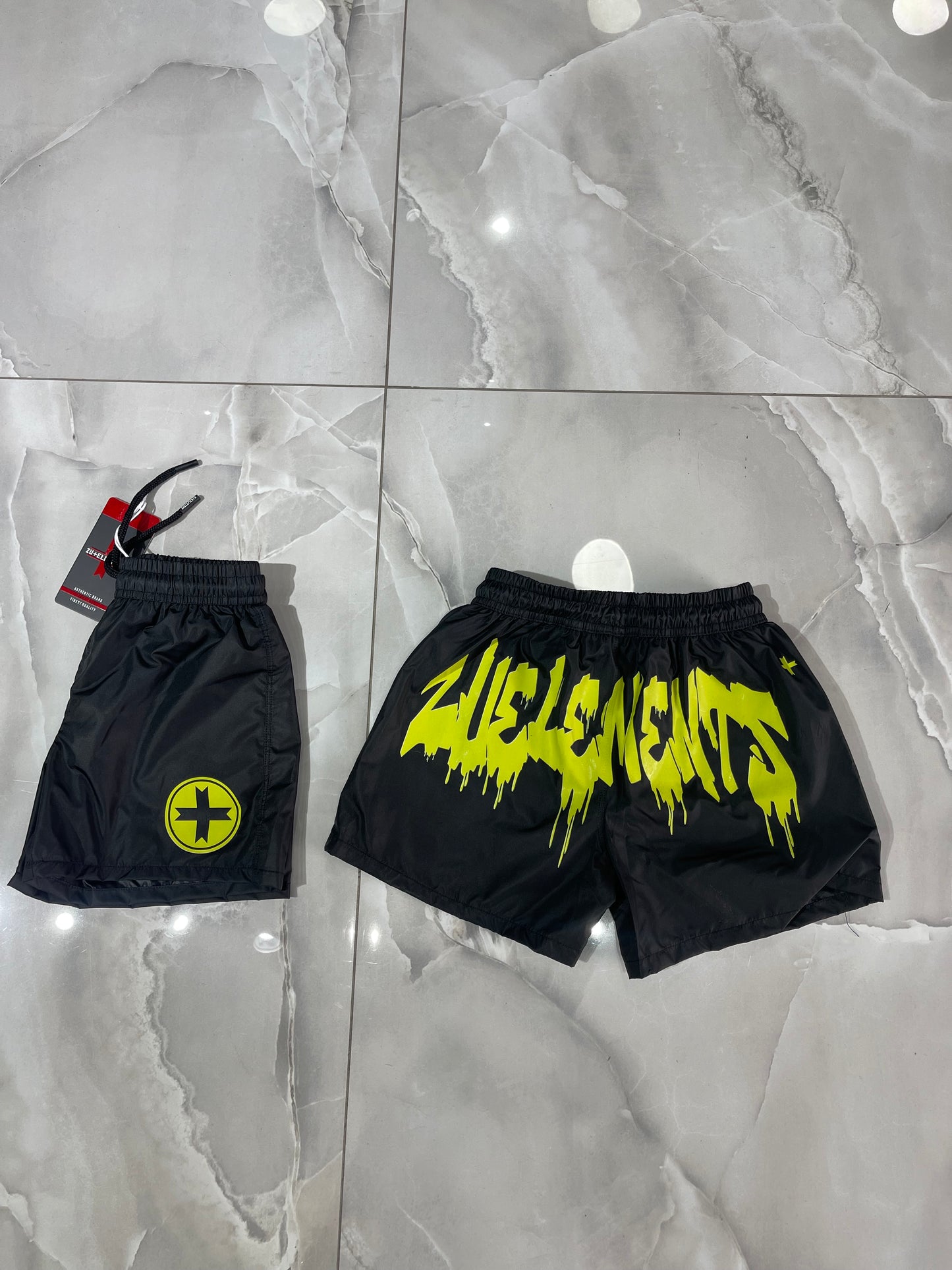 Costume Zu-Elements
