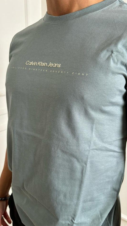T-shirt Calvin Klein
