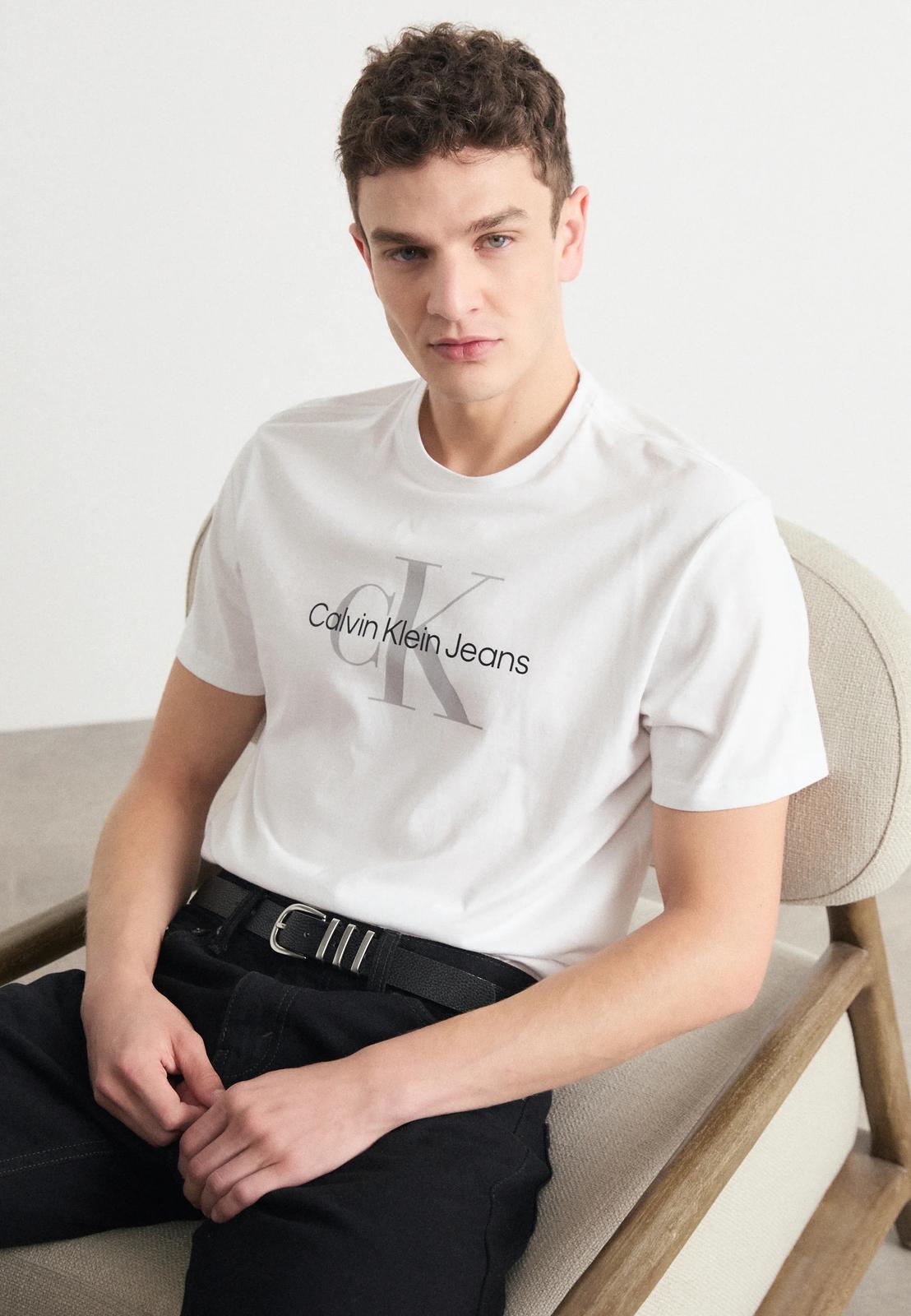 T-shirt Calvin Klein